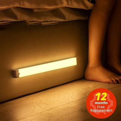 Palillo en luz de armario inalámbrica del sensor de movimiento del guardarropa de los interiores del gabinete de las luces LED