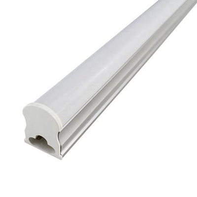 el alumbrado lateral T5 T8 del techo 18W de los 2ft los 4ft llevó la luz del tubo que contenía el accesorio fluorescente