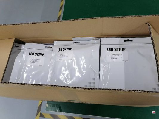 Las tiras de persecución blancas flexibles de la agua corriente de la carrera de caballos smd2835 de las luces que destellaban 24V de la tira del LED llevaron ligero